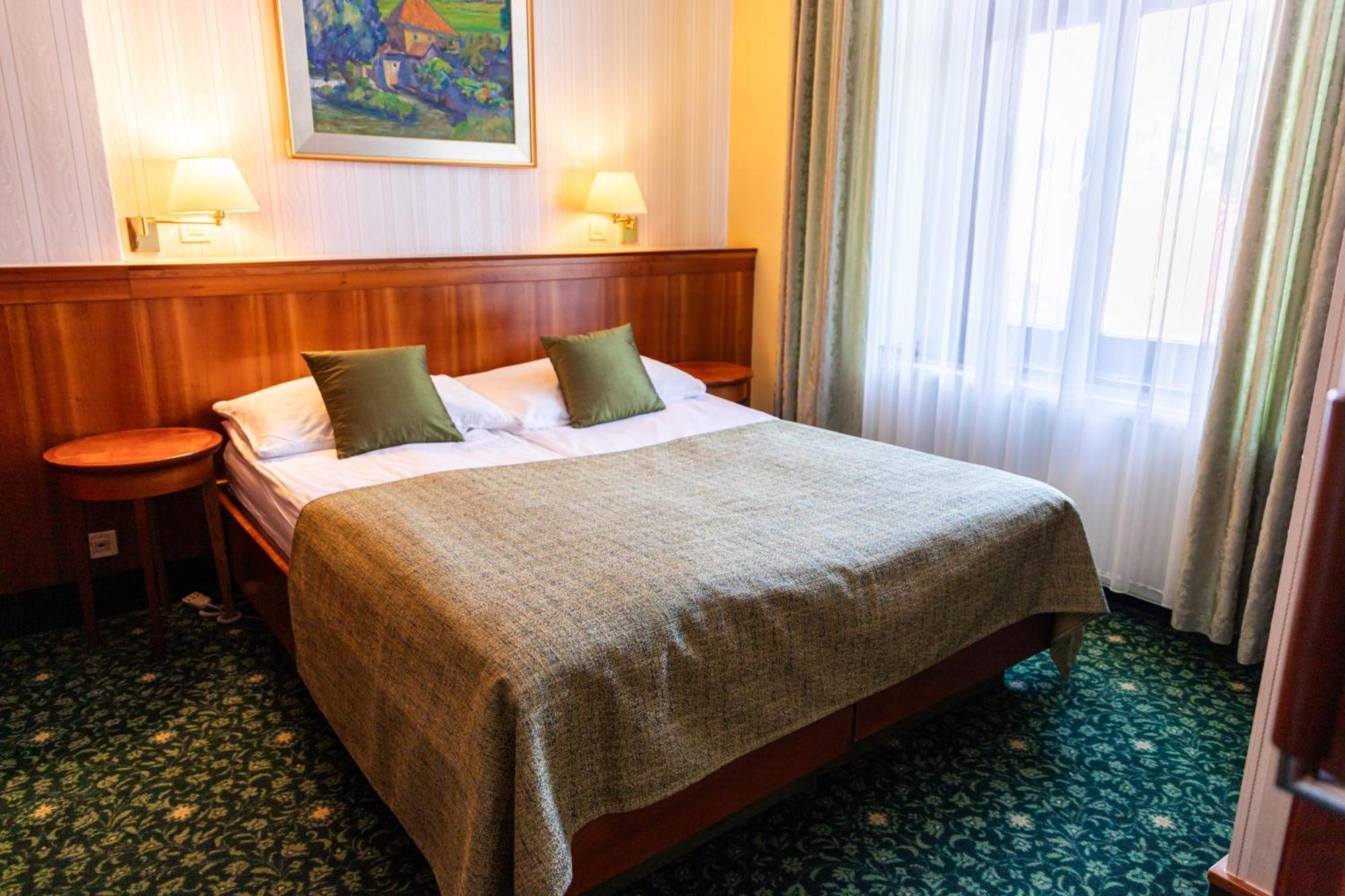 Hotel Kristal - Terme Krka Dolenjske Toplice Kamer foto