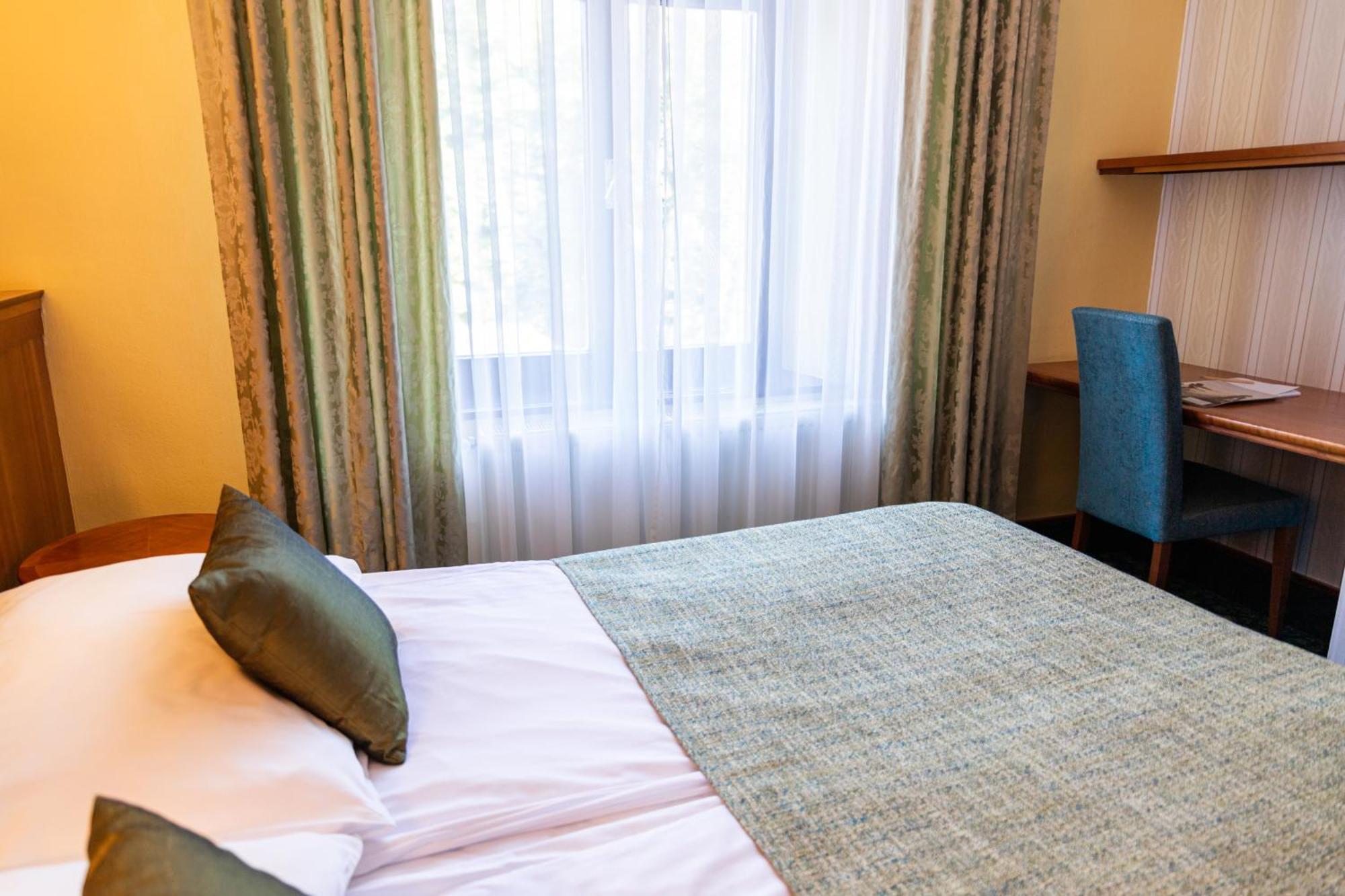 Hotel Kristal - Terme Krka Dolenjske Toplice Kamer foto